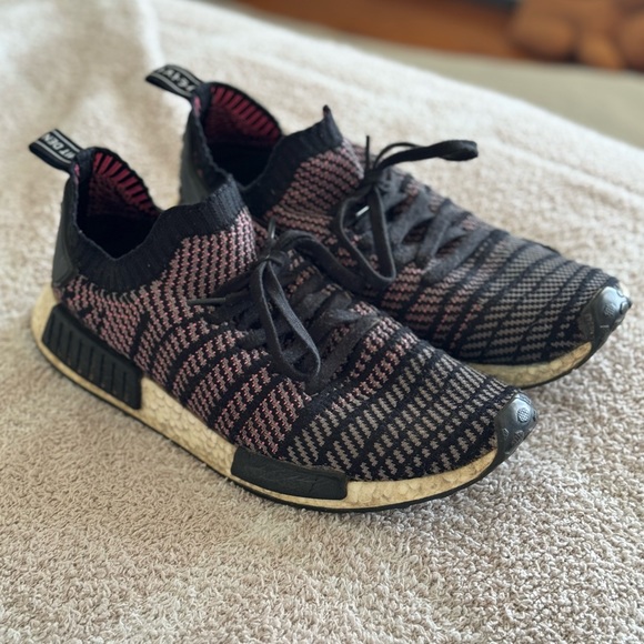 Adidas Primeknit “Solar Pink” NMDS - Picture 3 of 8